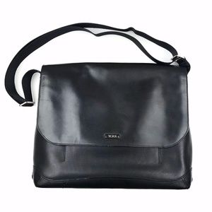 Tumi Track Messenger Formula T Bag 2948D